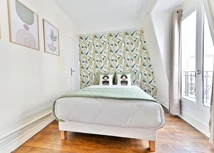Appartement Cosy Face De Paris Montparnasse